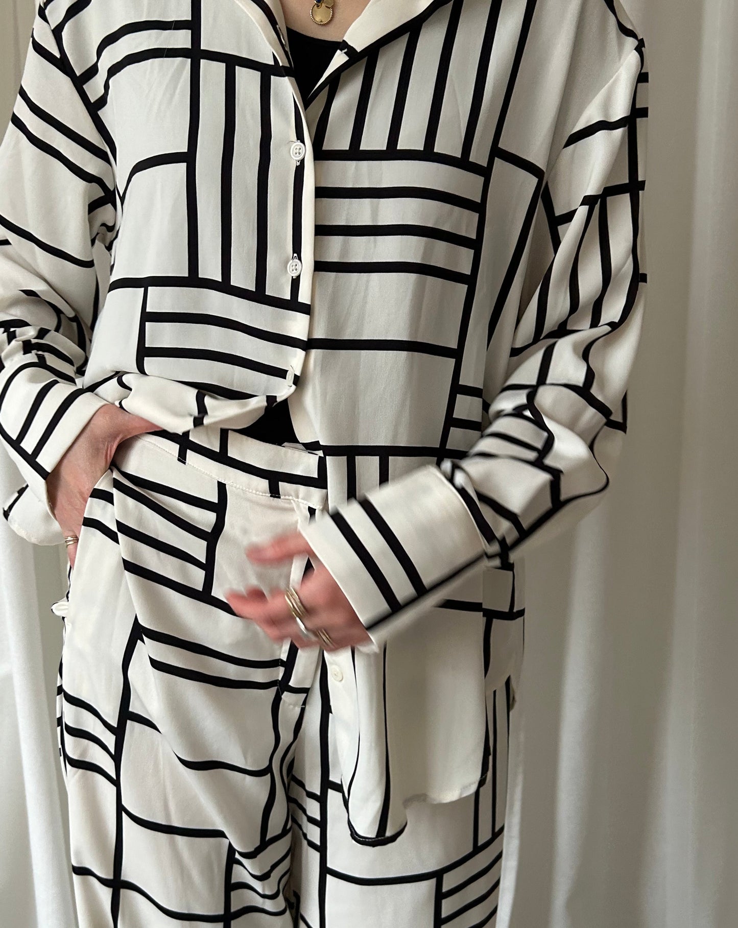 Dynamite Stripped Set -Black/White