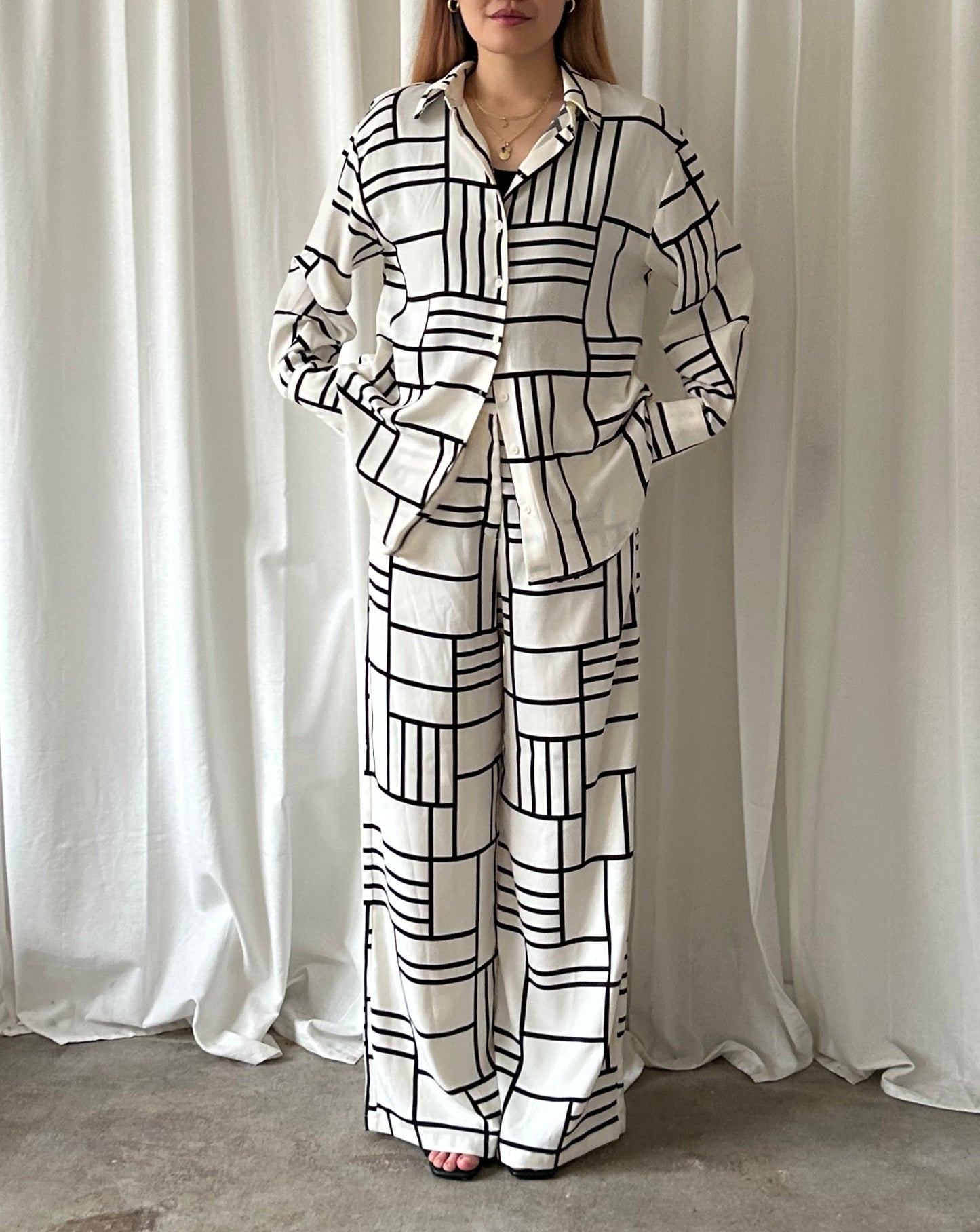 Dynamite Stripped Set -Black/White
