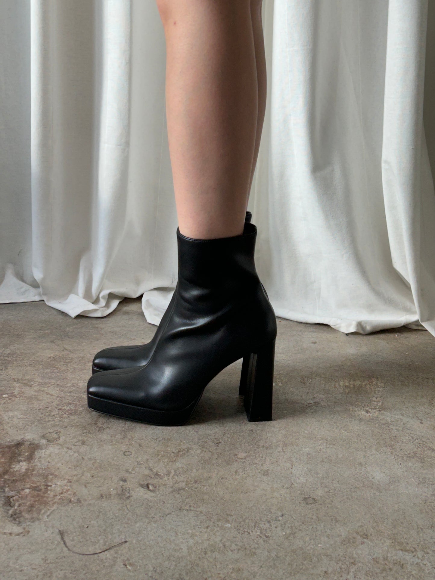 Steve Madden Platform Boots - Black