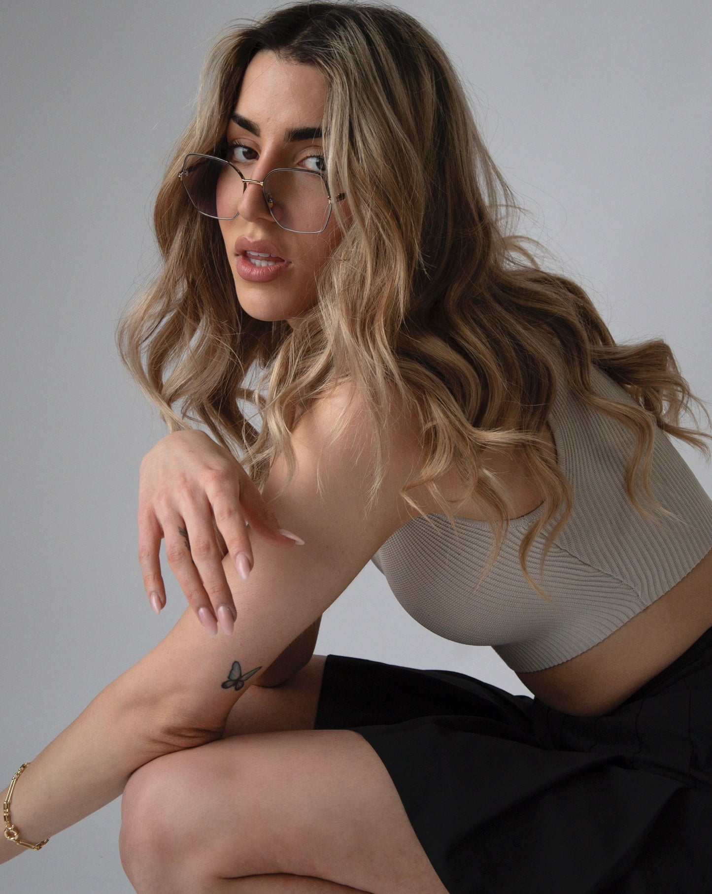 Babaton Ribbed Crop Top - Brown