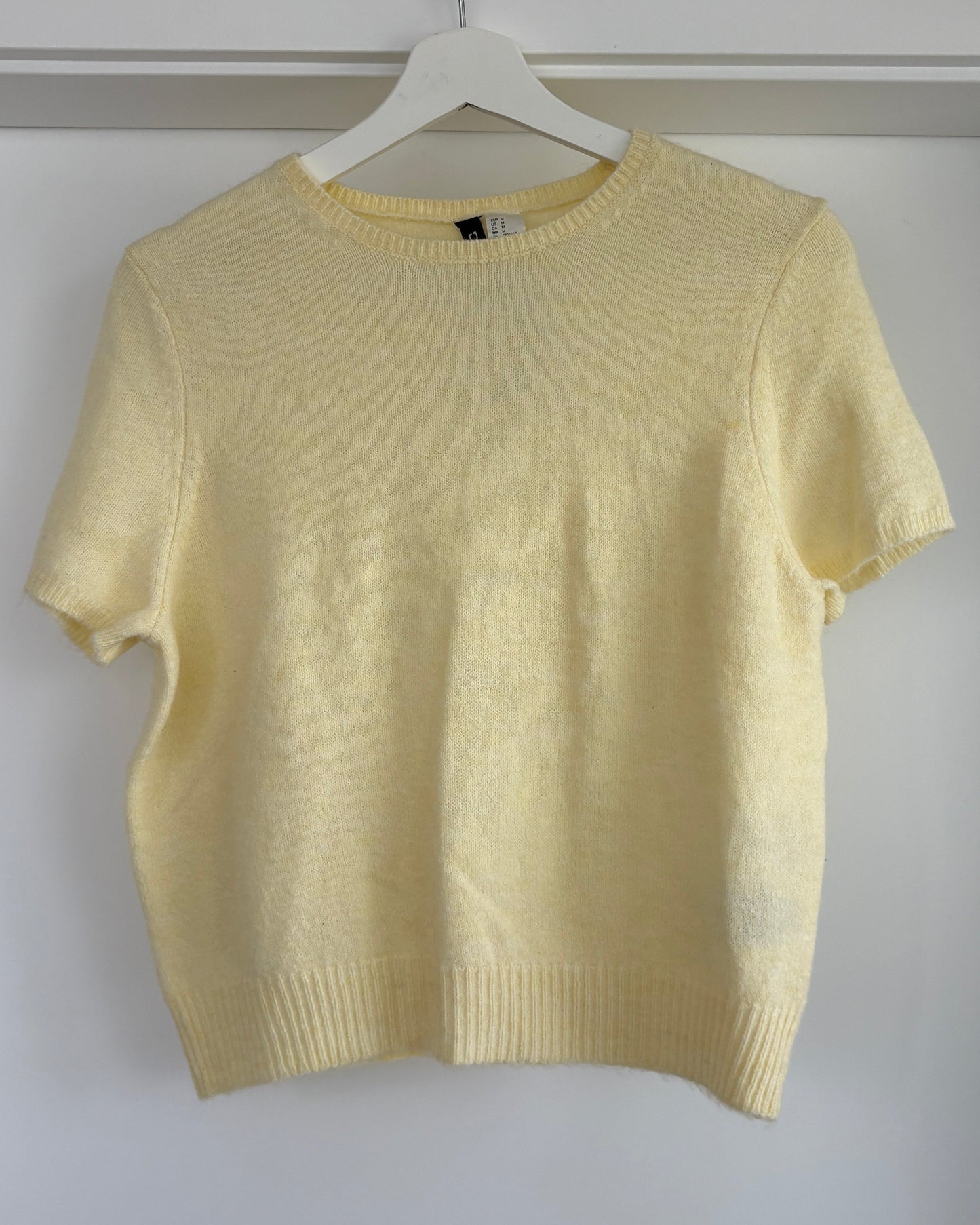 Cropped T-Shirt - Butter Yellow