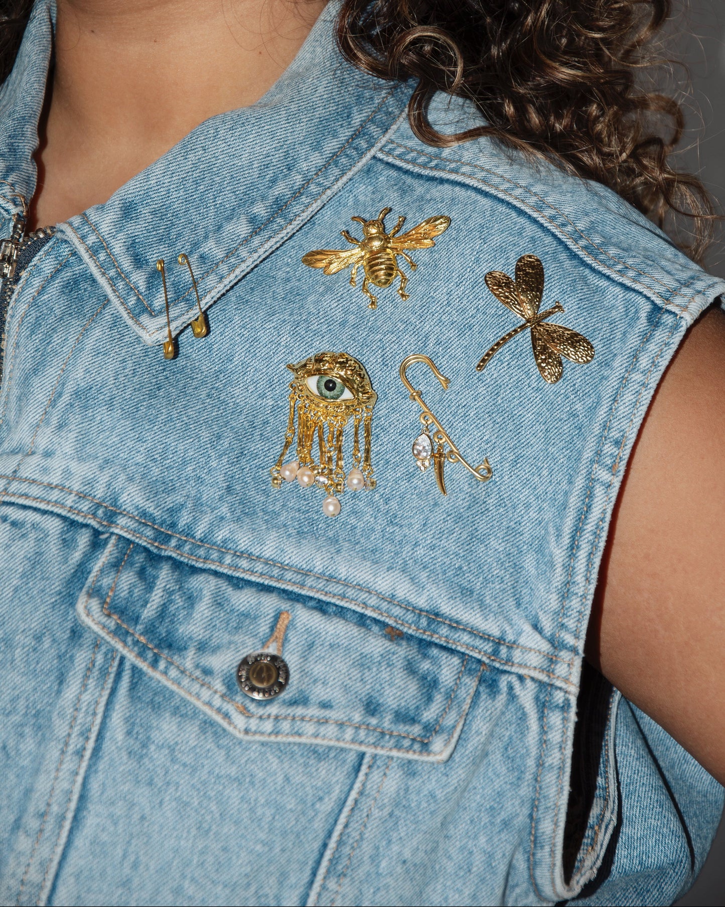 Charmed Denim Vest - Light Wash