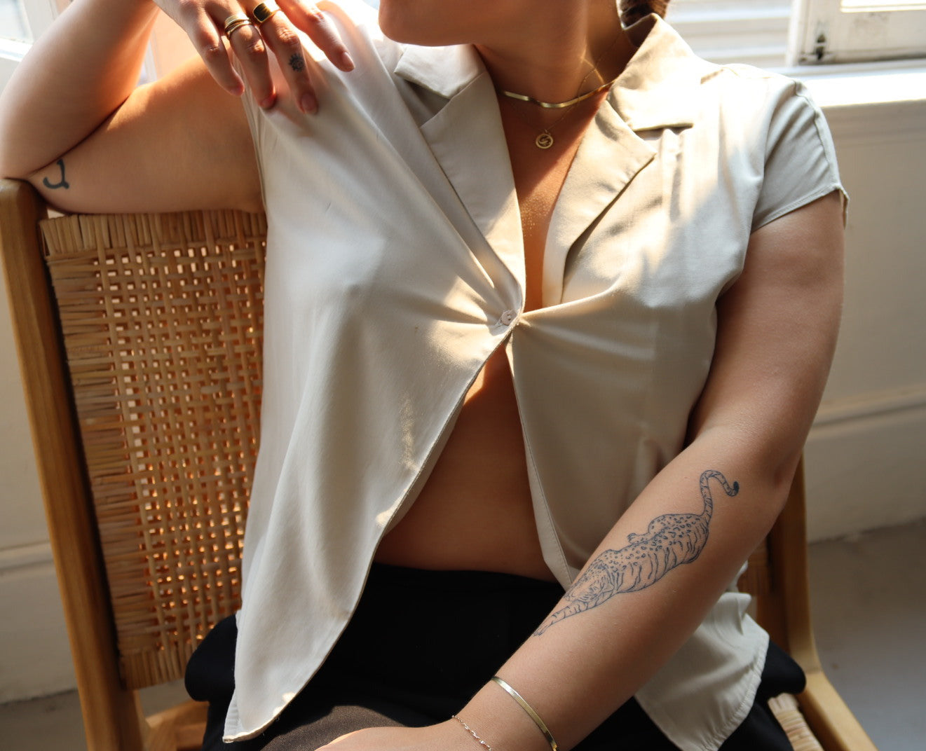 Collared Cropped Button Blouse