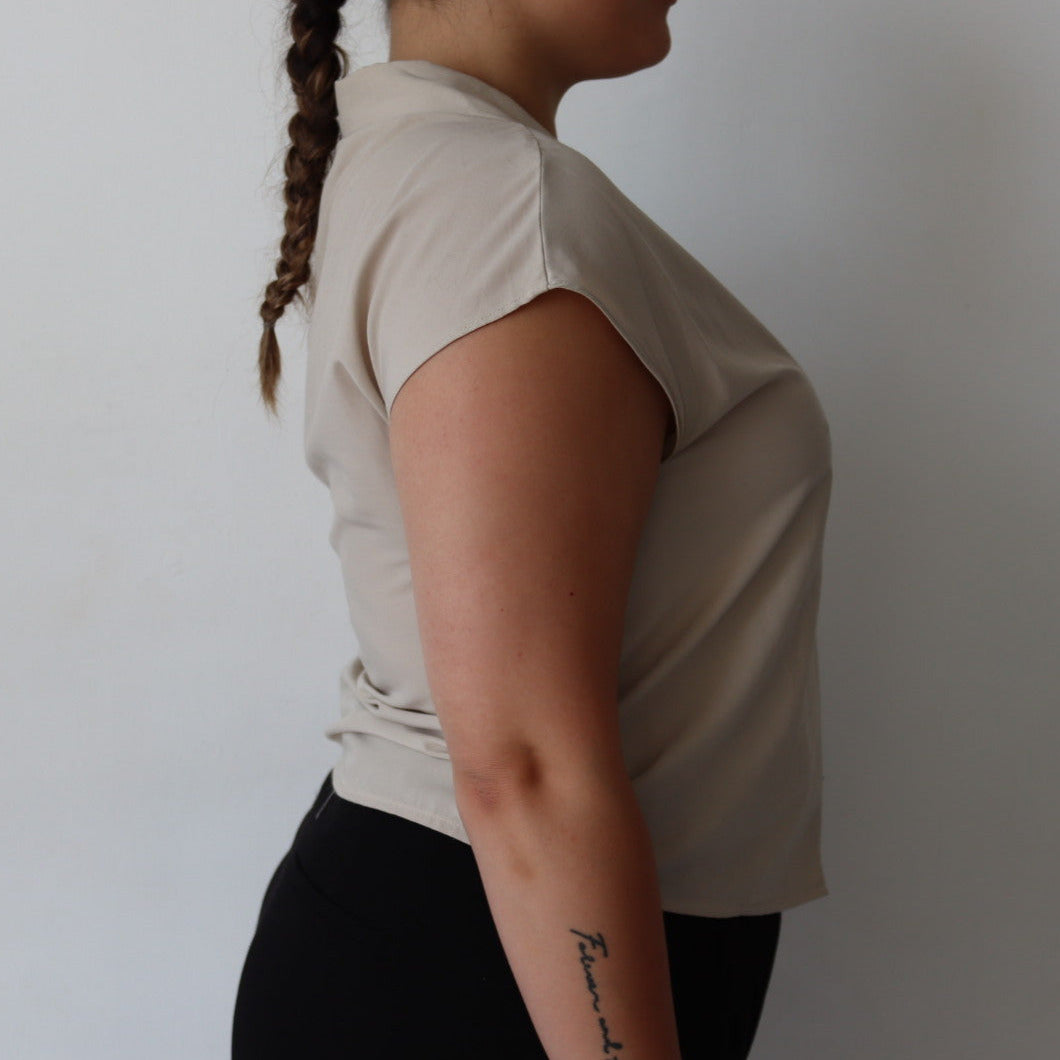 Collared Cropped Button Blouse
